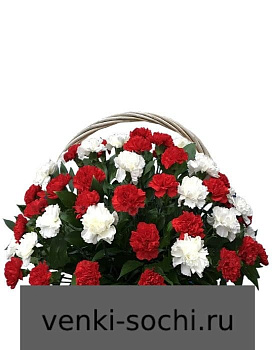 Корзина из живых цветов КН14, гвоздик 150 шт