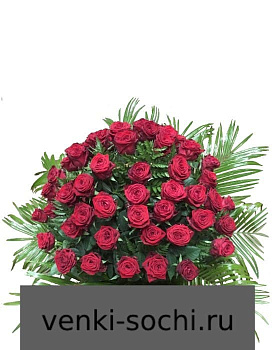 Корзина из живых цветов КН5, роз 150 шт (+зелень)