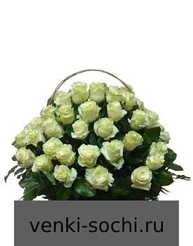 Корзина из живых цветов КН3, роз 150 шт